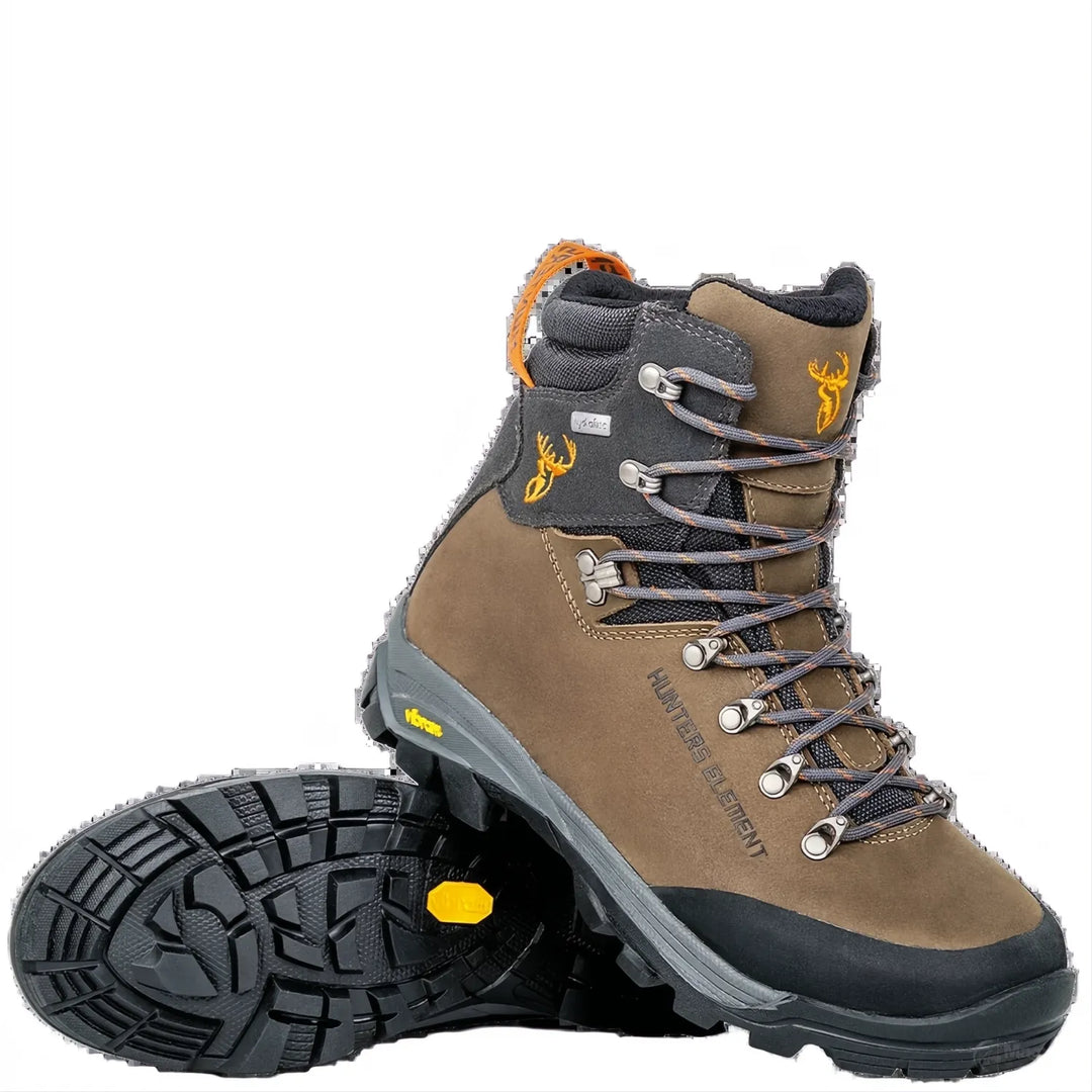 Leather hiking boot in tan